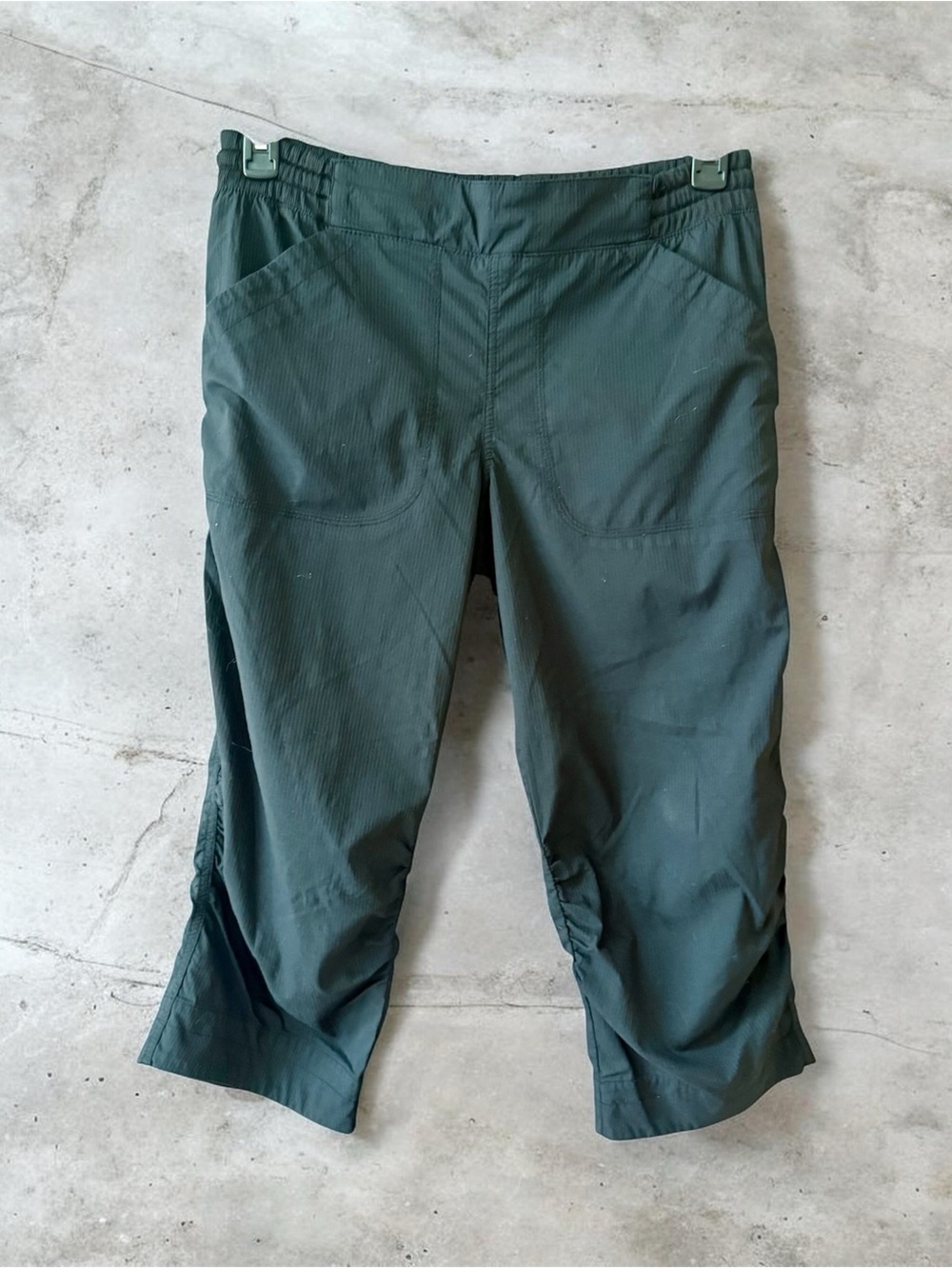 C9 Champion Black Ruched Cropped Capri Pants / Joggers - Size M